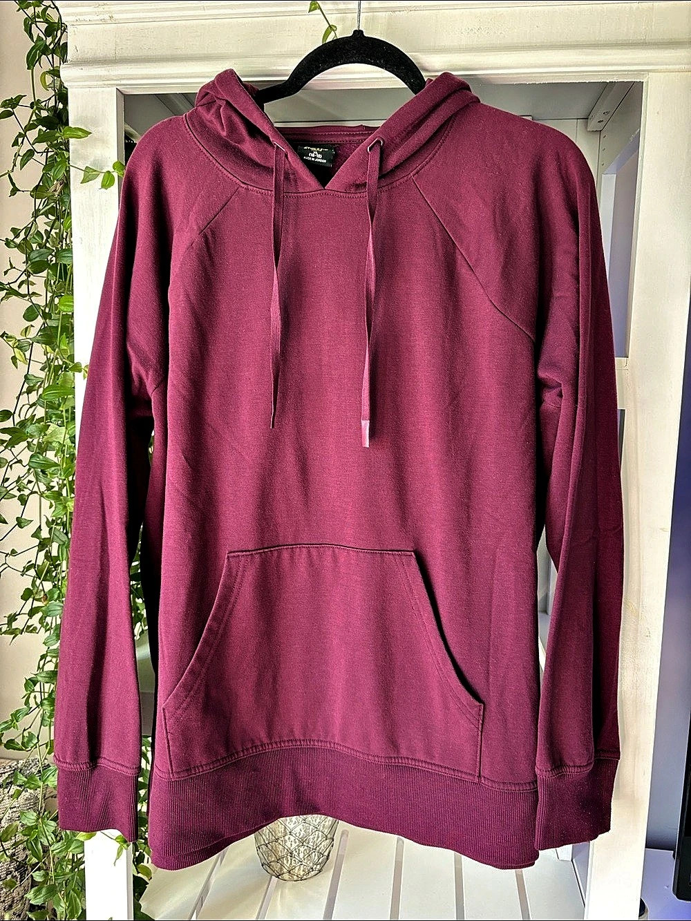 Athletic Works Pullover Hoodie in scarlet Purple